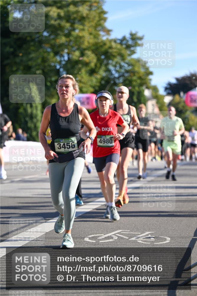 07.09.2025 - BARMER Alsterlauf Dr. Thomas Lammeyer http://msf.ph/oto/8709616 07.09.2025 09:34:11 Laufen 36, 3456, 4980 meine-sportfotos.de