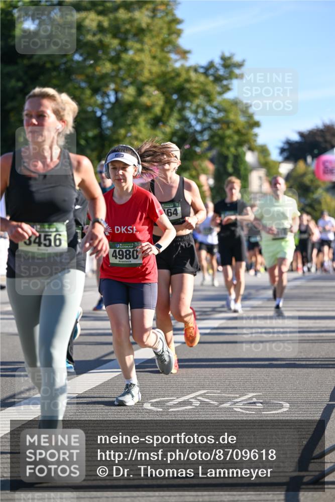 07.09.2025 - BARMER Alsterlauf Dr. Thomas Lammeyer http://msf.ph/oto/8709618 07.09.2025 09:34:11 Laufen 3456, 36, 4980, 64 meine-sportfotos.de