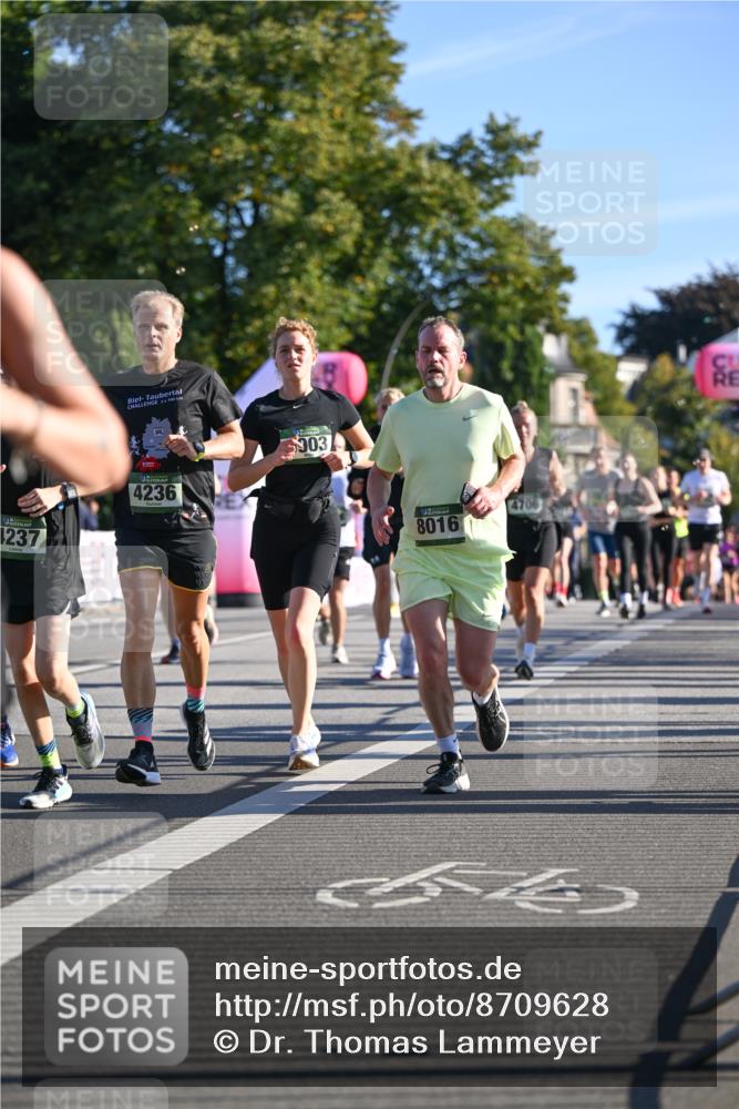 07.09.2025 - BARMER Alsterlauf Dr. Thomas Lammeyer http://msf.ph/oto/8709628 07.09.2025 09:34:13 Laufen 1237, 2, 100, 4236, 303, 8016, 4706, 54 meine-sportfotos.de