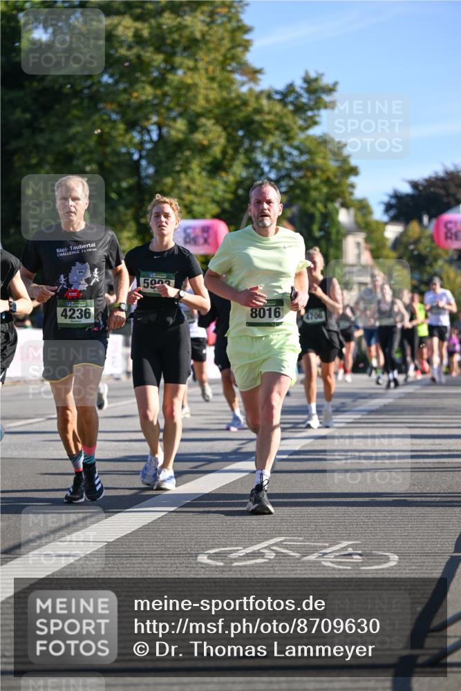 07.09.2025 - BARMER Alsterlauf Dr. Thomas Lammeyer http://msf.ph/oto/8709630 07.09.2025 09:34:13 Laufen 2, 100, 4236, 590, 8016, 4706 meine-sportfotos.de