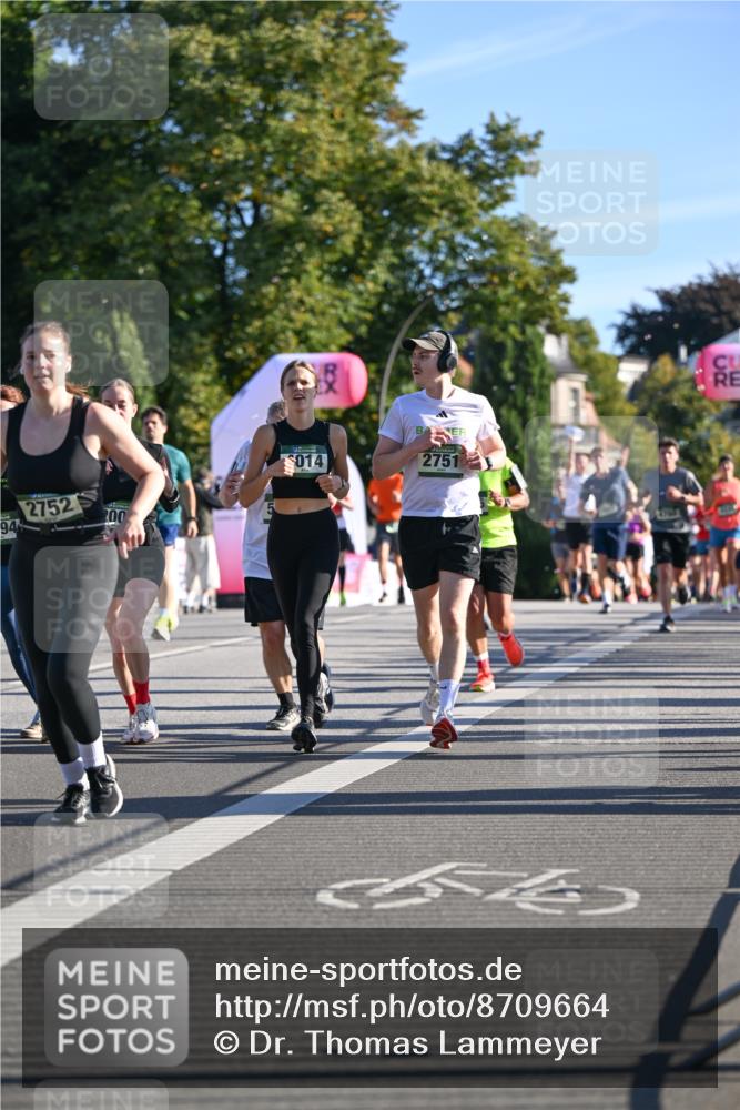 07.09.2025 - BARMER Alsterlauf Dr. Thomas Lammeyer http://msf.ph/oto/8709664 07.09.2025 09:34:19 Laufen 94, 2752, 014, 2751, 4 meine-sportfotos.de