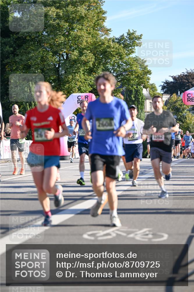 07.09.2025 - BARMER Alsterlauf Dr. Thomas Lammeyer http://msf.ph/oto/8709725 07.09.2025 09:34:29 Laufen 261, 2029, 230, 1362 meine-sportfotos.de