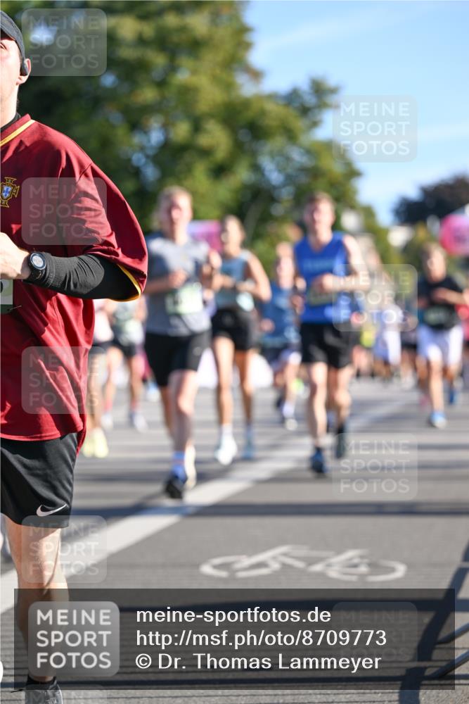 07.09.2025 - BARMER Alsterlauf Dr. Thomas Lammeyer http://msf.ph/oto/8709773 07.09.2025 09:34:38 Laufen  meine-sportfotos.de