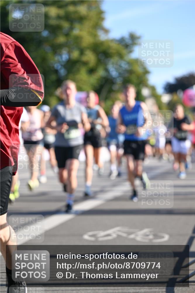 07.09.2025 - BARMER Alsterlauf Dr. Thomas Lammeyer http://msf.ph/oto/8709774 07.09.2025 09:34:38 Laufen  meine-sportfotos.de