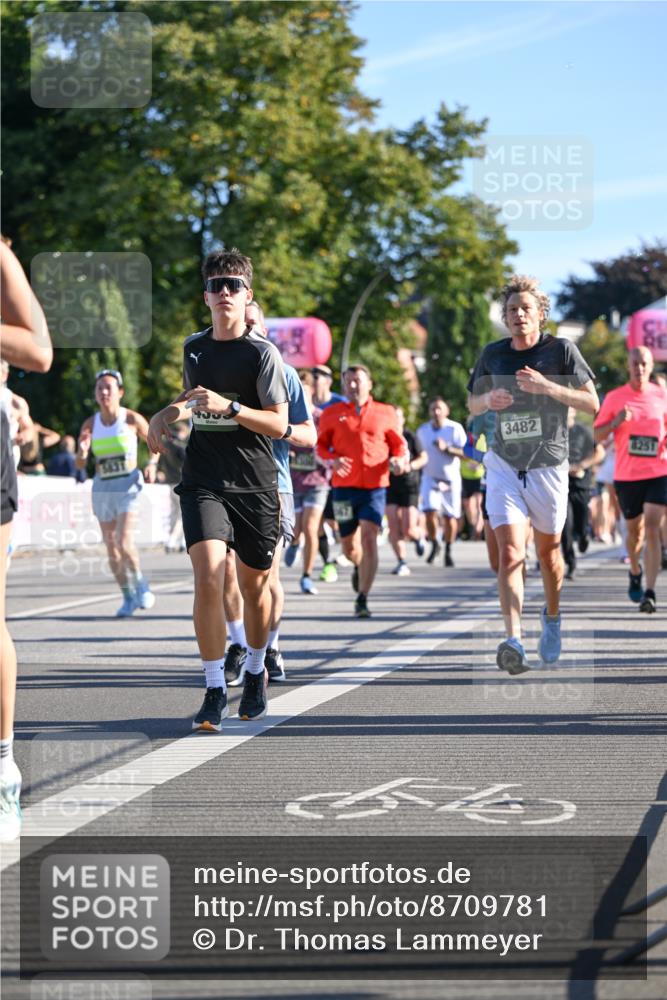 07.09.2025 - BARMER Alsterlauf Dr. Thomas Lammeyer http://msf.ph/oto/8709781 07.09.2025 09:34:40 Laufen 400, 3482, 8251 meine-sportfotos.de