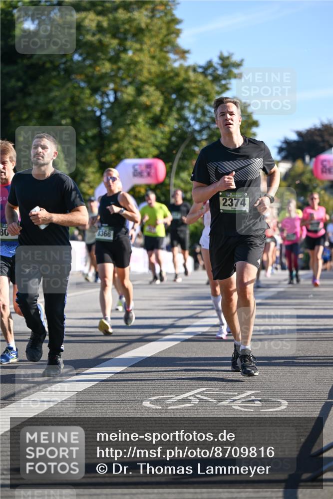 07.09.2025 - BARMER Alsterlauf Dr. Thomas Lammeyer http://msf.ph/oto/8709816 07.09.2025 09:34:46 Laufen 8366, 2374 meine-sportfotos.de