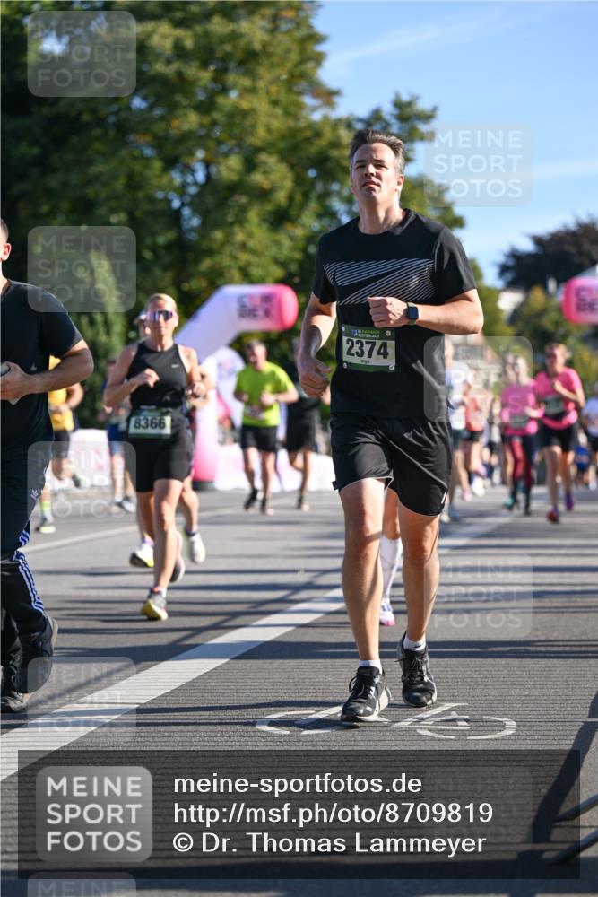 07.09.2025 - BARMER Alsterlauf Dr. Thomas Lammeyer http://msf.ph/oto/8709819 07.09.2025 09:34:46 Laufen 8366, 16, 2374 meine-sportfotos.de