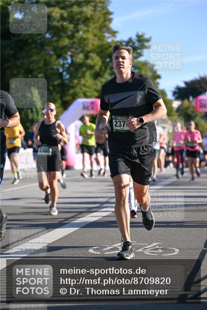 07.09.2025 - BARMER Alsterlauf Dr. Thomas Lammeyer http://msf.ph/oto/8709820 07.09.2025 09:34:46 Laufen 8366, 136, 237 meine-sportfotos.de
