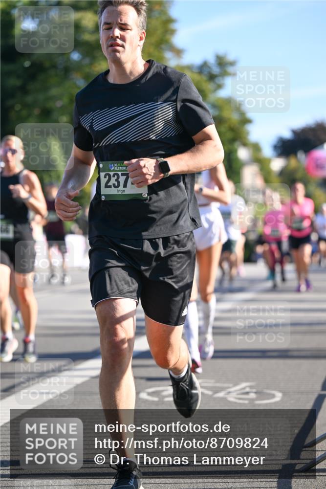 07.09.2025 - BARMER Alsterlauf Dr. Thomas Lammeyer http://msf.ph/oto/8709824 07.09.2025 09:34:47 Laufen 36, 237 meine-sportfotos.de