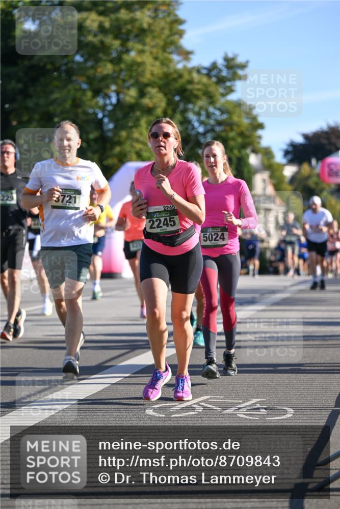 07.09.2025 - BARMER Alsterlauf Dr. Thomas Lammeyer http://msf.ph/oto/8709843 07.09.2025 09:34:51 Laufen 229, 3721, 2245, 2245, 5024 meine-sportfotos.de