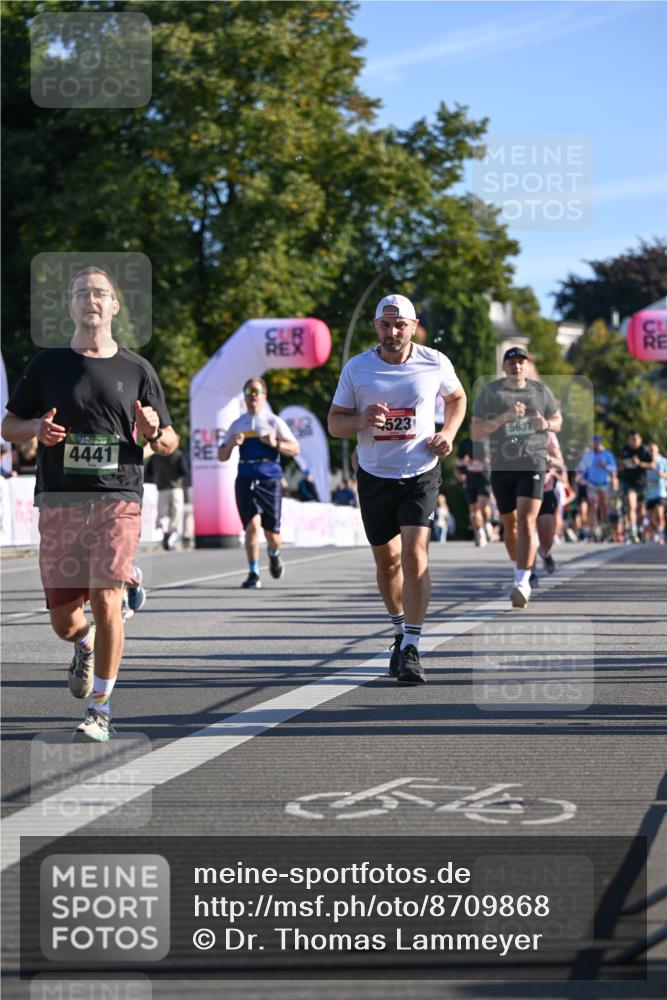 07.09.2025 - BARMER Alsterlauf Dr. Thomas Lammeyer http://msf.ph/oto/8709868 07.09.2025 09:34:56 Laufen 4441, 523, 5637 meine-sportfotos.de