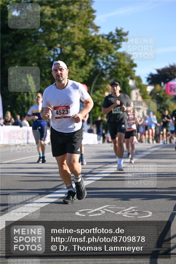 07.09.2025 - BARMER Alsterlauf Dr. Thomas Lammeyer http://msf.ph/oto/8709878 07.09.2025 09:34:58 Laufen 4523, 5637 meine-sportfotos.de