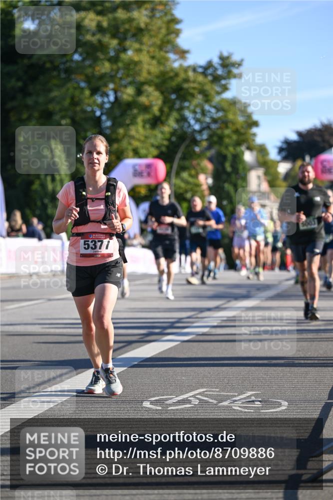 07.09.2025 - BARMER Alsterlauf Dr. Thomas Lammeyer http://msf.ph/oto/8709886 07.09.2025 09:35:01 Laufen 5377, 5003 meine-sportfotos.de