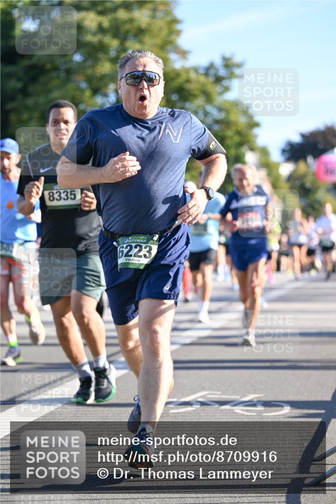 07.09.2025 - BARMER Alsterlauf Dr. Thomas Lammeyer http://msf.ph/oto/8709916 07.09.2025 09:35:07 Laufen 8335, 36, 6223 meine-sportfotos.de