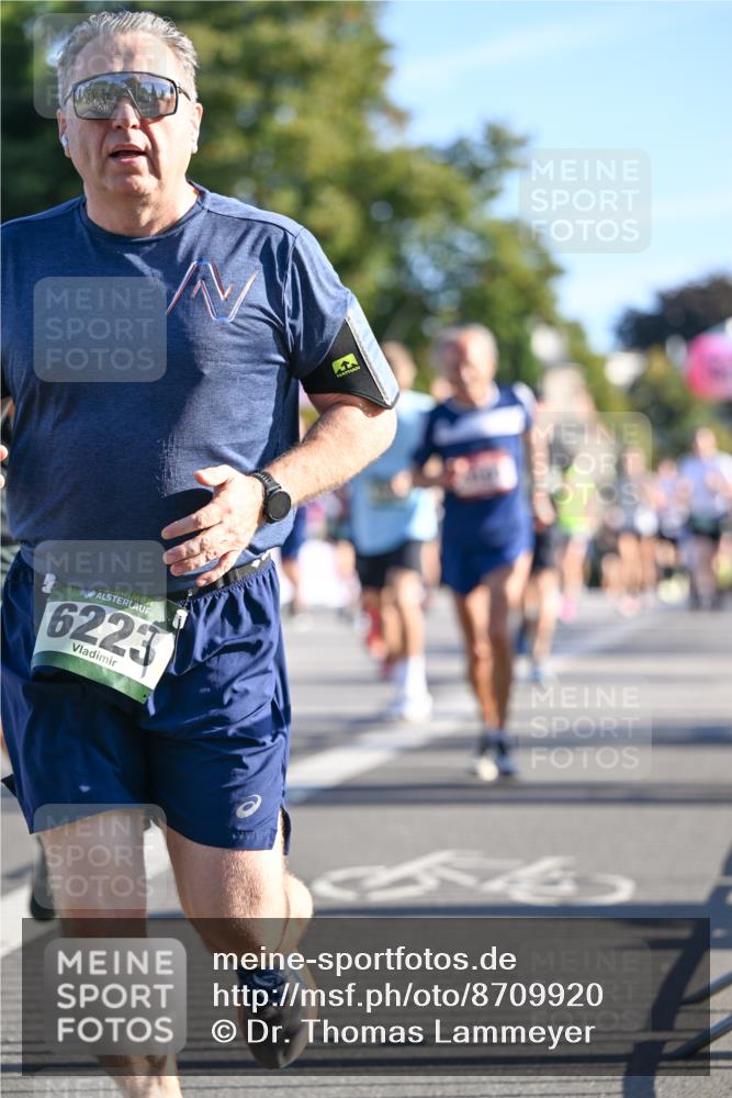 07.09.2025 - BARMER Alsterlauf Dr. Thomas Lammeyer http://msf.ph/oto/8709920 07.09.2025 09:35:07 Laufen 6223 meine-sportfotos.de