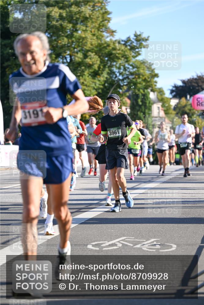 07.09.2025 - BARMER Alsterlauf Dr. Thomas Lammeyer http://msf.ph/oto/8709928 07.09.2025 09:35:09 Laufen 3191, 3961, 1872 meine-sportfotos.de