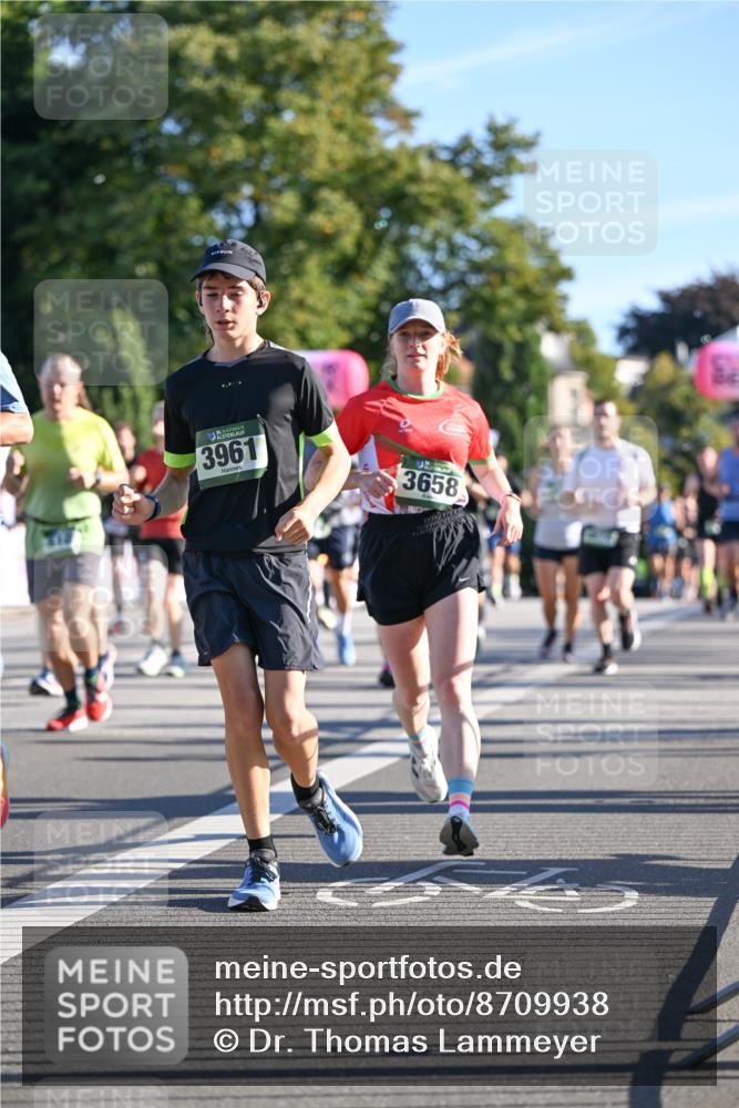 07.09.2025 - BARMER Alsterlauf Dr. Thomas Lammeyer http://msf.ph/oto/8709938 07.09.2025 09:35:11 Laufen 3961, 3658 meine-sportfotos.de