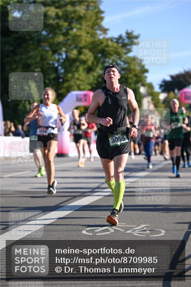 07.09.2025 - BARMER Alsterlauf Dr. Thomas Lammeyer http://msf.ph/oto/8709985 07.09.2025 09:35:18 Laufen 3055 meine-sportfotos.de
