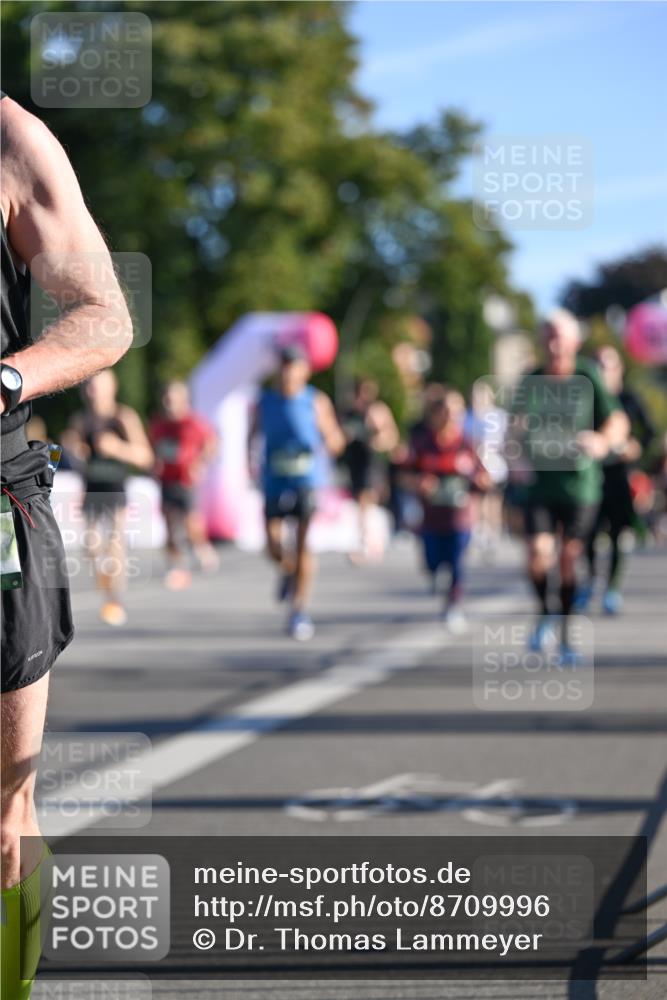 07.09.2025 - BARMER Alsterlauf Dr. Thomas Lammeyer http://msf.ph/oto/8709996 07.09.2025 09:35:20 Laufen  meine-sportfotos.de