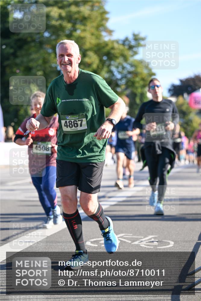 07.09.2025 - BARMER Alsterlauf Dr. Thomas Lammeyer http://msf.ph/oto/8710011 07.09.2025 09:35:22 Laufen 4508, 4867 meine-sportfotos.de