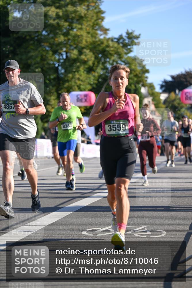 07.09.2025 - BARMER Alsterlauf Dr. Thomas Lammeyer http://msf.ph/oto/8710046 07.09.2025 09:35:28 Laufen 4857, 10, 8383, 3559, 4119 meine-sportfotos.de
