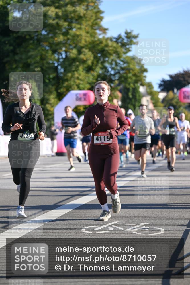 07.09.2025 - BARMER Alsterlauf Dr. Thomas Lammeyer http://msf.ph/oto/8710057 07.09.2025 09:35:30 Laufen 4, 35, 4119 meine-sportfotos.de