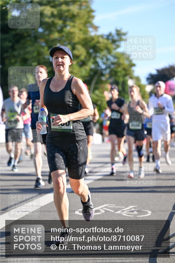 07.09.2025 - BARMER Alsterlauf Dr. Thomas Lammeyer http://msf.ph/oto/8710087 07.09.2025 09:35:35 Laufen  meine-sportfotos.de