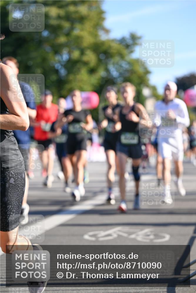 07.09.2025 - BARMER Alsterlauf Dr. Thomas Lammeyer http://msf.ph/oto/8710090 07.09.2025 09:35:35 Laufen  meine-sportfotos.de