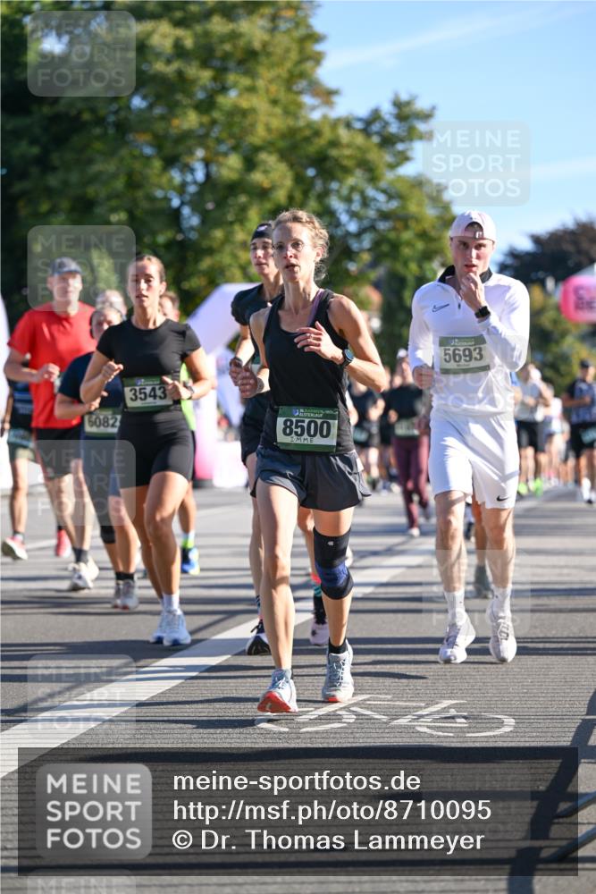 07.09.2025 - BARMER Alsterlauf Dr. Thomas Lammeyer http://msf.ph/oto/8710095 07.09.2025 09:35:36 Laufen 6082, 3543, 8500, 5693 meine-sportfotos.de