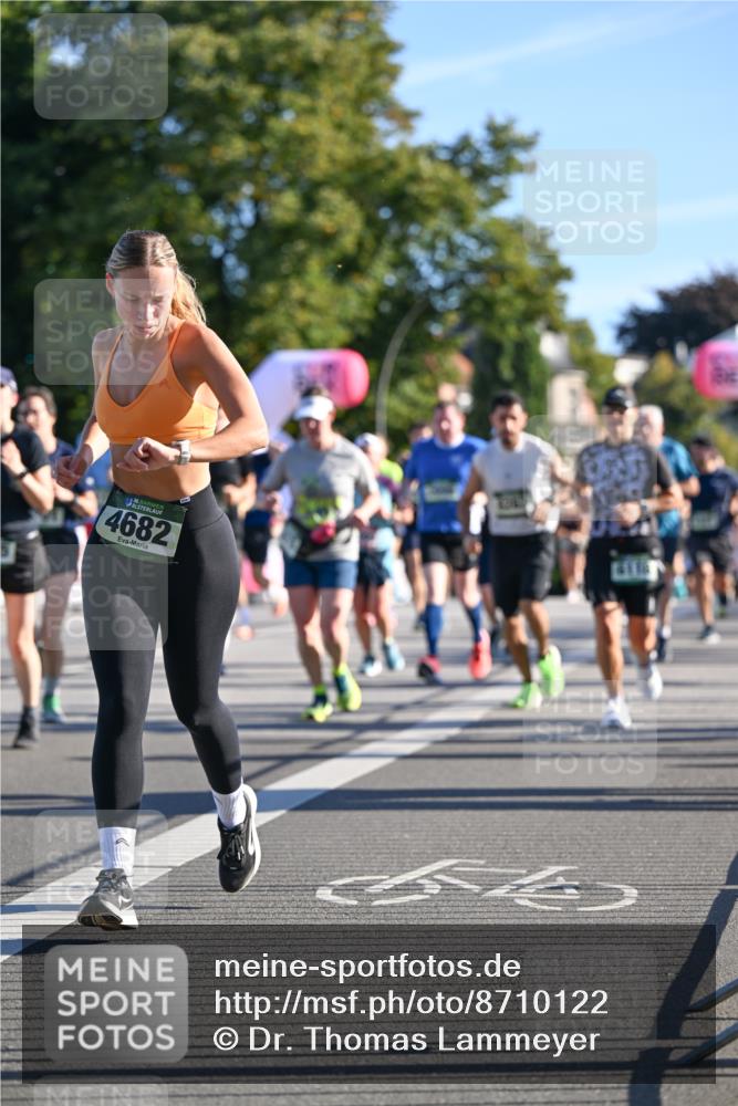 07.09.2025 - BARMER Alsterlauf Dr. Thomas Lammeyer http://msf.ph/oto/8710122 07.09.2025 09:35:41 Laufen 4682 meine-sportfotos.de