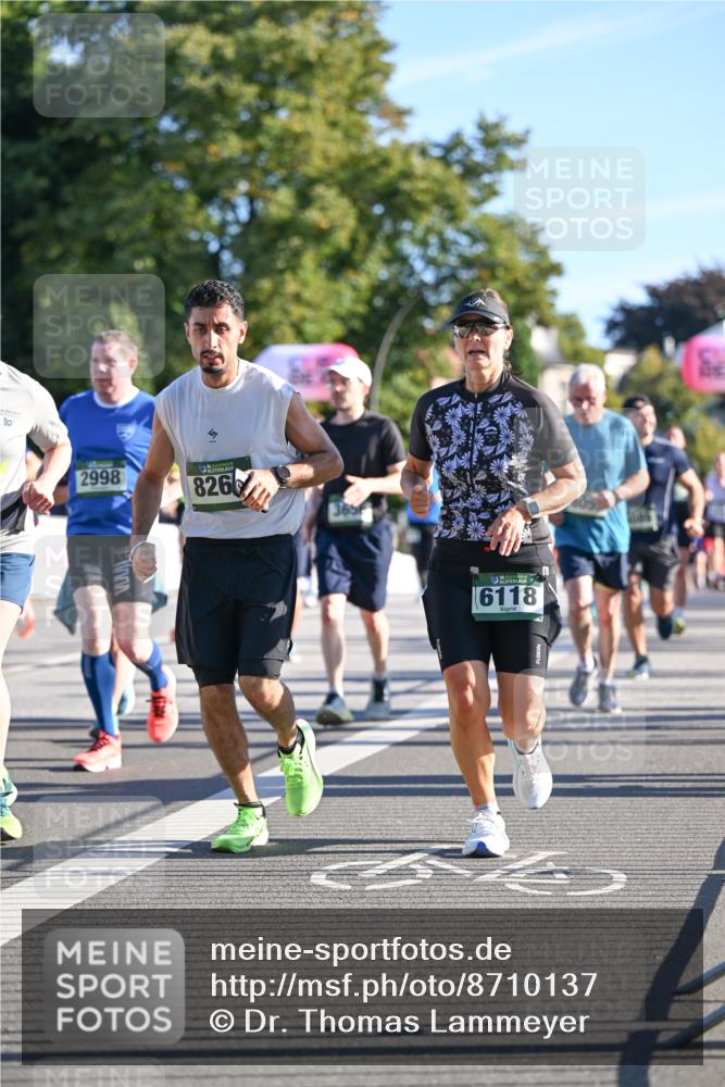 07.09.2025 - BARMER Alsterlauf Dr. Thomas Lammeyer http://msf.ph/oto/8710137 07.09.2025 09:35:43 Laufen 10, 2998, 8266, 365, 6118 meine-sportfotos.de