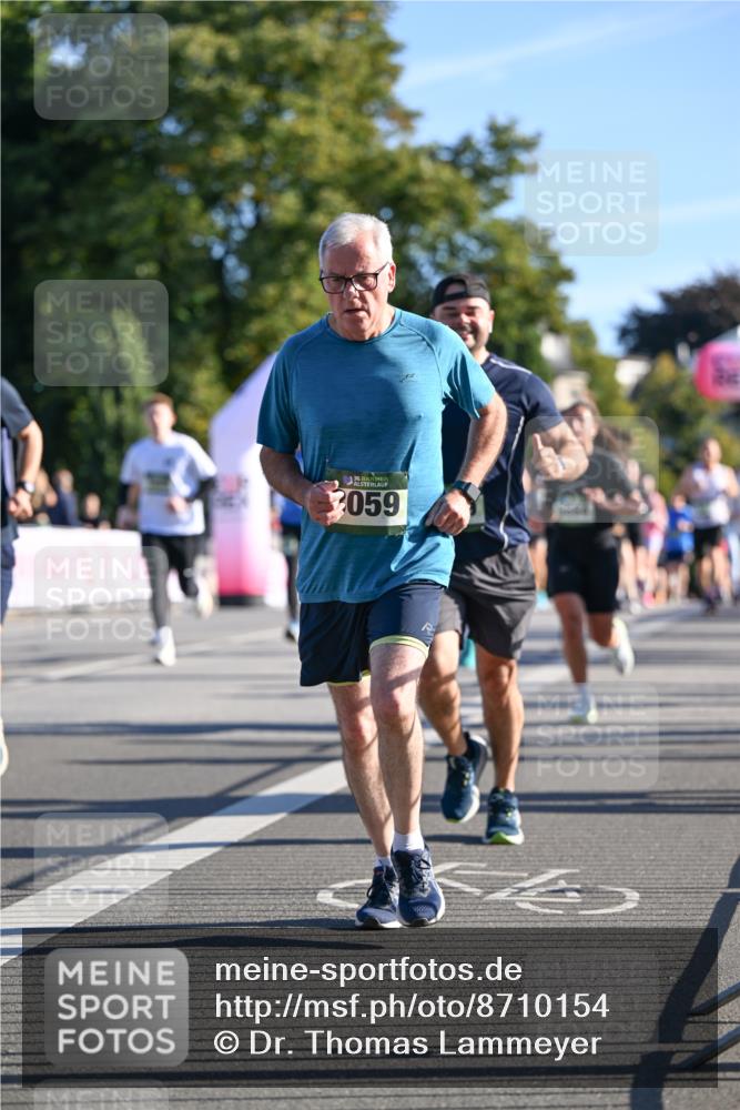 07.09.2025 - BARMER Alsterlauf Dr. Thomas Lammeyer http://msf.ph/oto/8710154 07.09.2025 09:35:45 Laufen 36, 2059 meine-sportfotos.de