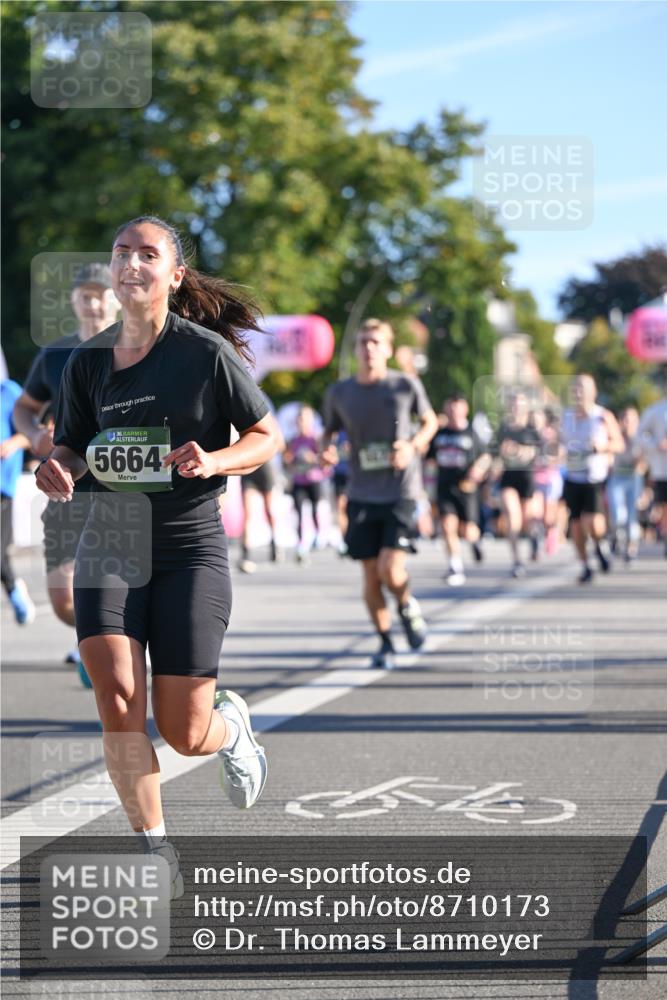 07.09.2025 - BARMER Alsterlauf Dr. Thomas Lammeyer http://msf.ph/oto/8710173 07.09.2025 09:35:48 Laufen 36, 5664 meine-sportfotos.de