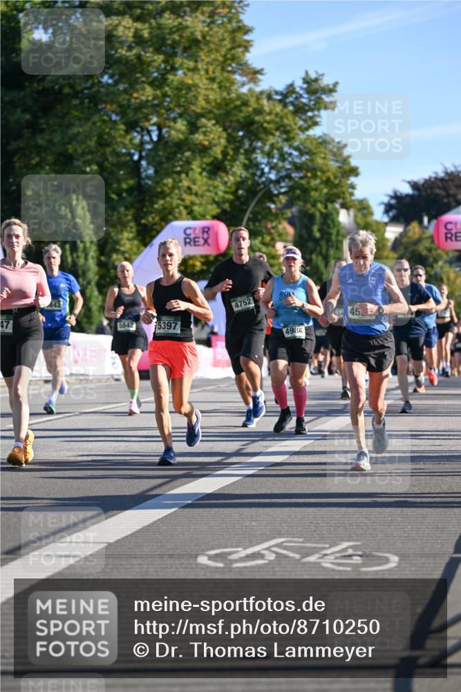 07.09.2025 - BARMER Alsterlauf Dr. Thomas Lammeyer http://msf.ph/oto/8710250 07.09.2025 09:36:01 Laufen 47, 5842, 5397, 4752, 4984, 45 meine-sportfotos.de