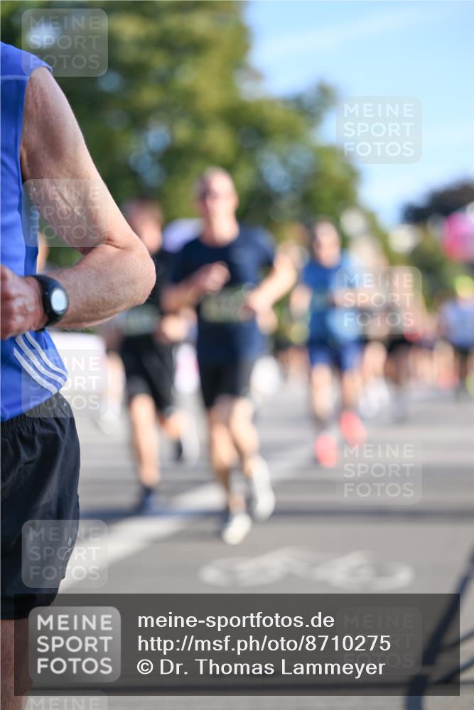 07.09.2025 - BARMER Alsterlauf Dr. Thomas Lammeyer http://msf.ph/oto/8710275 07.09.2025 09:36:05 Laufen 4 meine-sportfotos.de