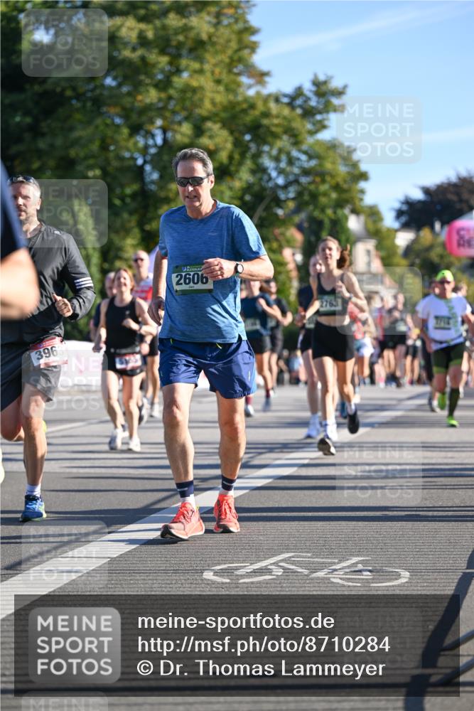 07.09.2025 - BARMER Alsterlauf Dr. Thomas Lammeyer http://msf.ph/oto/8710284 07.09.2025 09:36:06 Laufen 396, 2606, 2763, 1714 meine-sportfotos.de