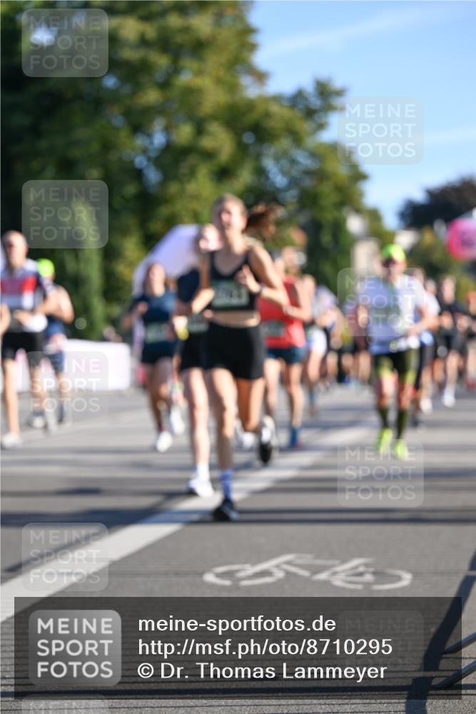 07.09.2025 - BARMER Alsterlauf Dr. Thomas Lammeyer http://msf.ph/oto/8710295 07.09.2025 09:36:08 Laufen  meine-sportfotos.de