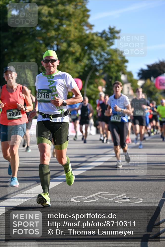 07.09.2025 - BARMER Alsterlauf Dr. Thomas Lammeyer http://msf.ph/oto/8710311 07.09.2025 09:36:11 Laufen 4900, 6, 3716 meine-sportfotos.de