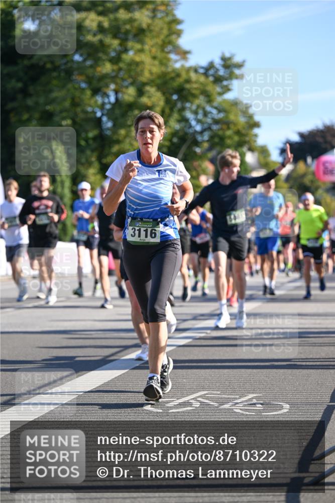 07.09.2025 - BARMER Alsterlauf Dr. Thomas Lammeyer http://msf.ph/oto/8710322 07.09.2025 09:36:12 Laufen 3116 meine-sportfotos.de