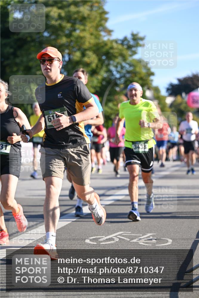 07.09.2025 - BARMER Alsterlauf Dr. Thomas Lammeyer http://msf.ph/oto/8710347 07.09.2025 09:36:16 Laufen 31, 136, 61, 3438 meine-sportfotos.de