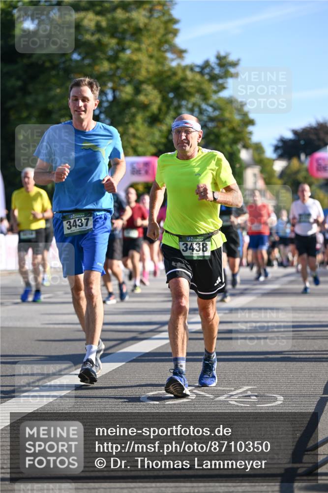07.09.2025 - BARMER Alsterlauf Dr. Thomas Lammeyer http://msf.ph/oto/8710350 07.09.2025 09:36:17 Laufen 3437, 3438 meine-sportfotos.de