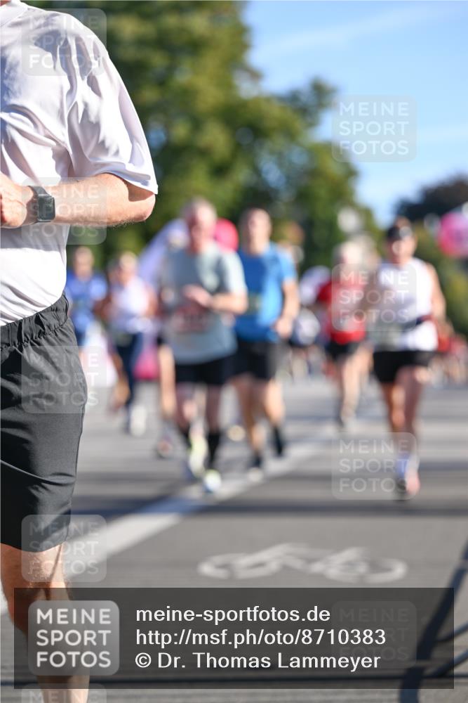 07.09.2025 - BARMER Alsterlauf Dr. Thomas Lammeyer http://msf.ph/oto/8710383 07.09.2025 09:36:23 Laufen  meine-sportfotos.de