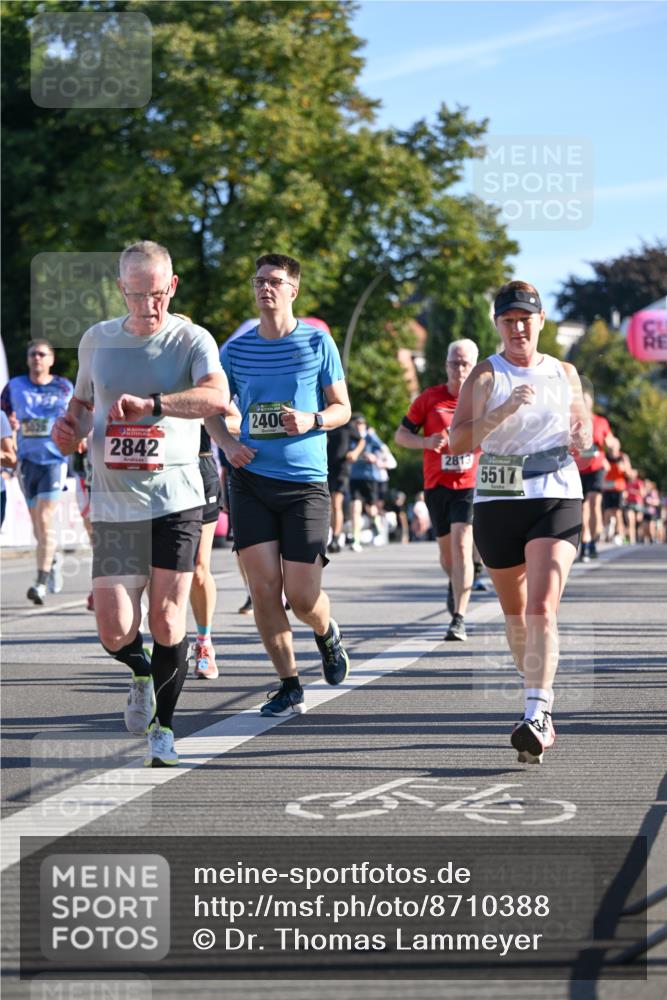 07.09.2025 - BARMER Alsterlauf Dr. Thomas Lammeyer http://msf.ph/oto/8710388 07.09.2025 09:36:24 Laufen 2842, 2400, 2813, 5517 meine-sportfotos.de