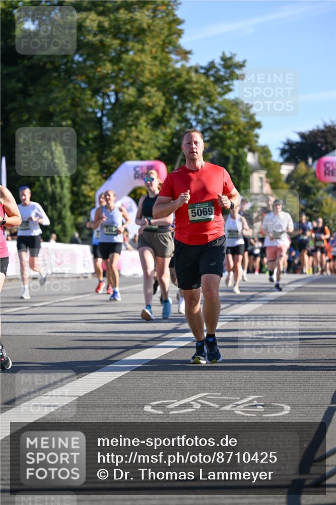 07.09.2025 - BARMER Alsterlauf Dr. Thomas Lammeyer http://msf.ph/oto/8710425 07.09.2025 09:36:29 Laufen 5069, 20 meine-sportfotos.de