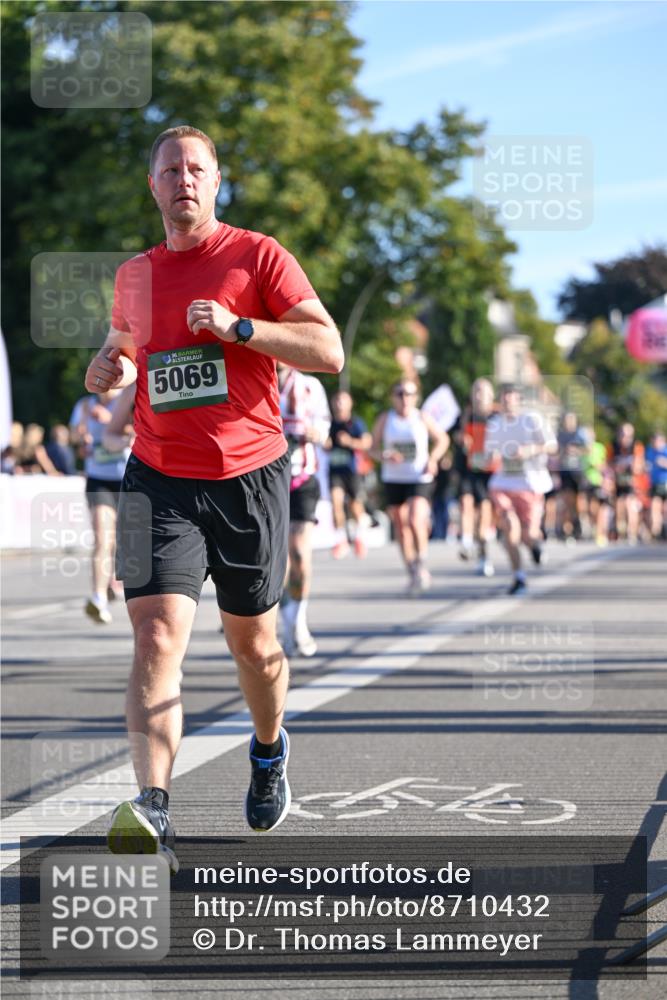 07.09.2025 - BARMER Alsterlauf Dr. Thomas Lammeyer http://msf.ph/oto/8710432 07.09.2025 09:36:30 Laufen 36, 5069 meine-sportfotos.de