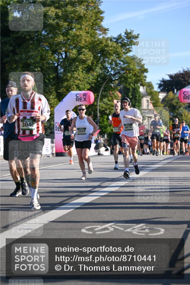 07.09.2025 - BARMER Alsterlauf Dr. Thomas Lammeyer http://msf.ph/oto/8710441 07.09.2025 09:36:32 Laufen 3040, 530, 2672, 3552, 5912, 54 meine-sportfotos.de
