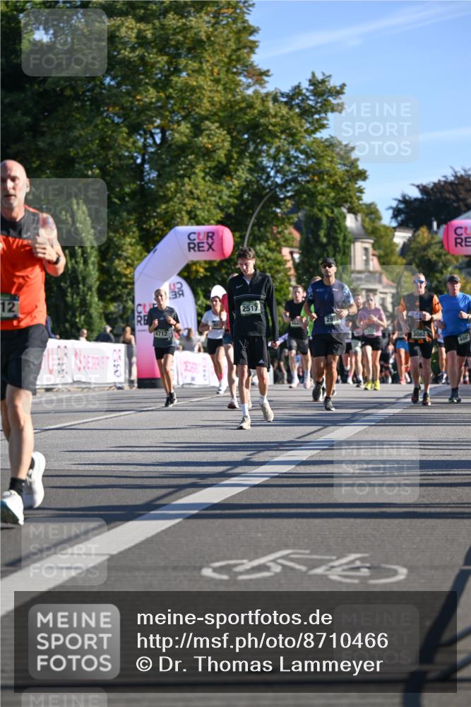 07.09.2025 - BARMER Alsterlauf Dr. Thomas Lammeyer http://msf.ph/oto/8710466 07.09.2025 09:36:36 Laufen 12, 2517, 3082, 498 meine-sportfotos.de