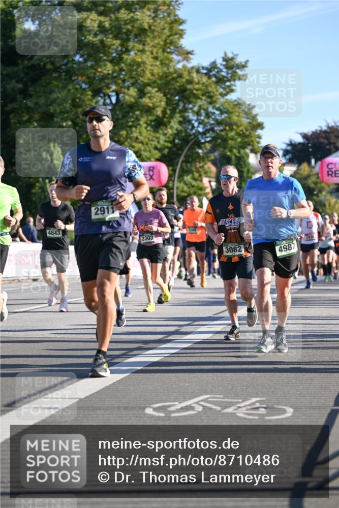 07.09.2025 - BARMER Alsterlauf Dr. Thomas Lammeyer http://msf.ph/oto/8710486 07.09.2025 09:36:40 Laufen 4843, 2911, 2303, 3082, 4987 meine-sportfotos.de