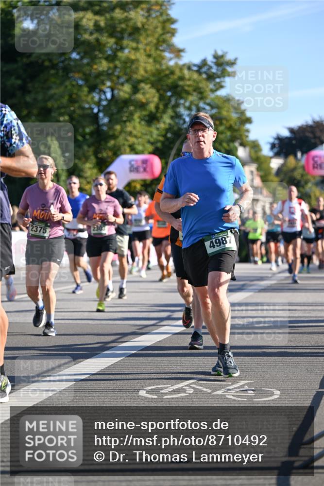 07.09.2025 - BARMER Alsterlauf Dr. Thomas Lammeyer http://msf.ph/oto/8710492 07.09.2025 09:36:41 Laufen 2375, 4987 meine-sportfotos.de