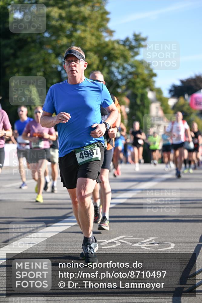 07.09.2025 - BARMER Alsterlauf Dr. Thomas Lammeyer http://msf.ph/oto/8710497 07.09.2025 09:36:42 Laufen 4987 meine-sportfotos.de